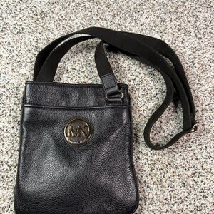 Michael Kors Fulton Black Leather Crossbody Bag Gold Hardware